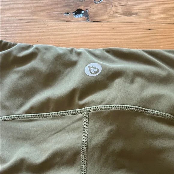 Baleaf Women's Olive Leggings - Picture 4 of 5